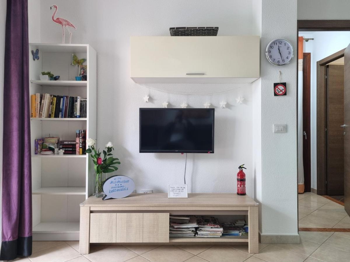 Valevalehome - Home Gallery With Fully Equipped Kitchen, Reserved Parking, Big Garden Olbia Exterior photo