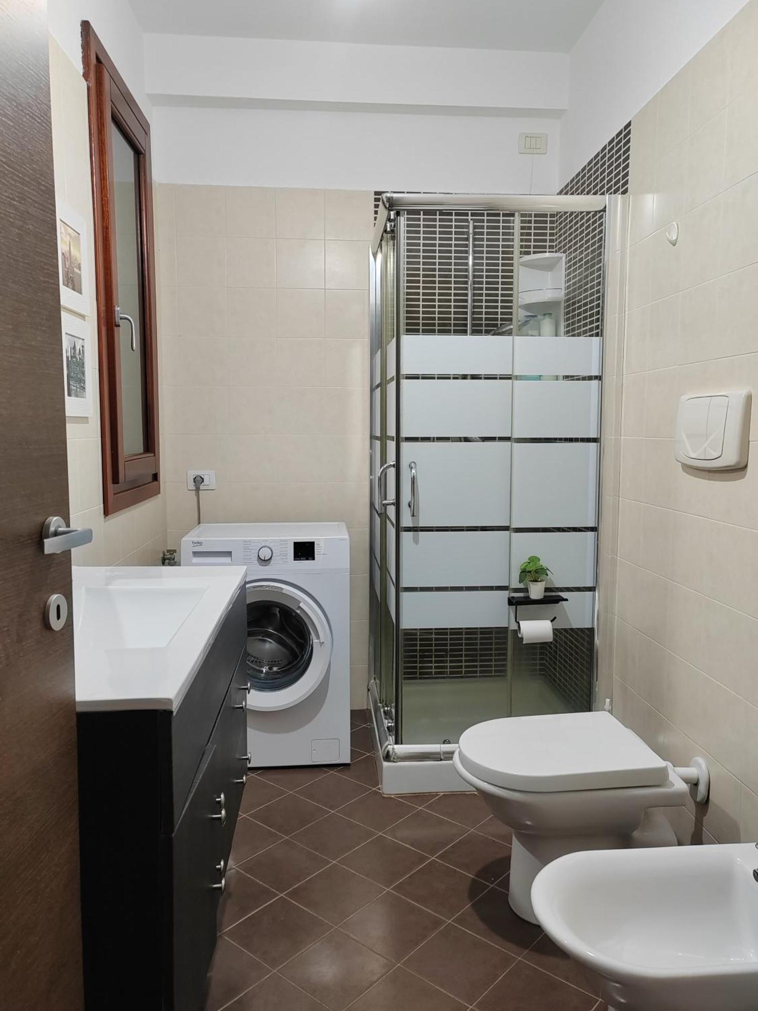 Valevalehome - Home Gallery With Fully Equipped Kitchen, Reserved Parking, Big Garden Olbia Exterior photo