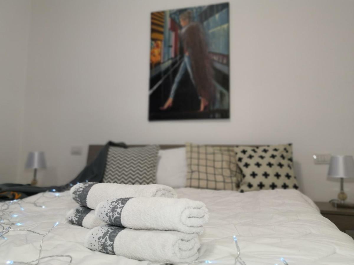 Valevalehome - Home Gallery With Fully Equipped Kitchen, Reserved Parking, Big Garden Olbia Exterior photo